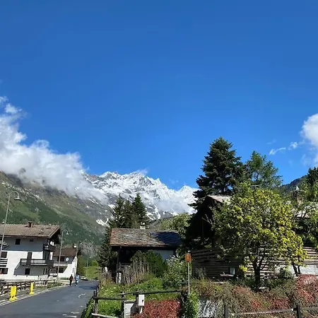 شقة Appartamento Valtournenche *